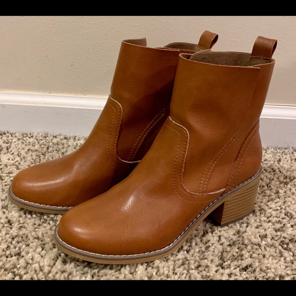 Brown ankle boots